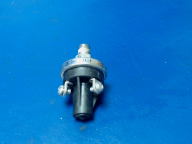 76575 Honeywell - Switch - Hourmeter 4 PSI